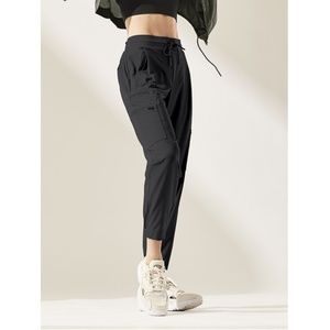 NWT Athleta Venture Go Far Travel Pant Black